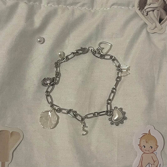 custom charm bracelet for Shayne 🤍