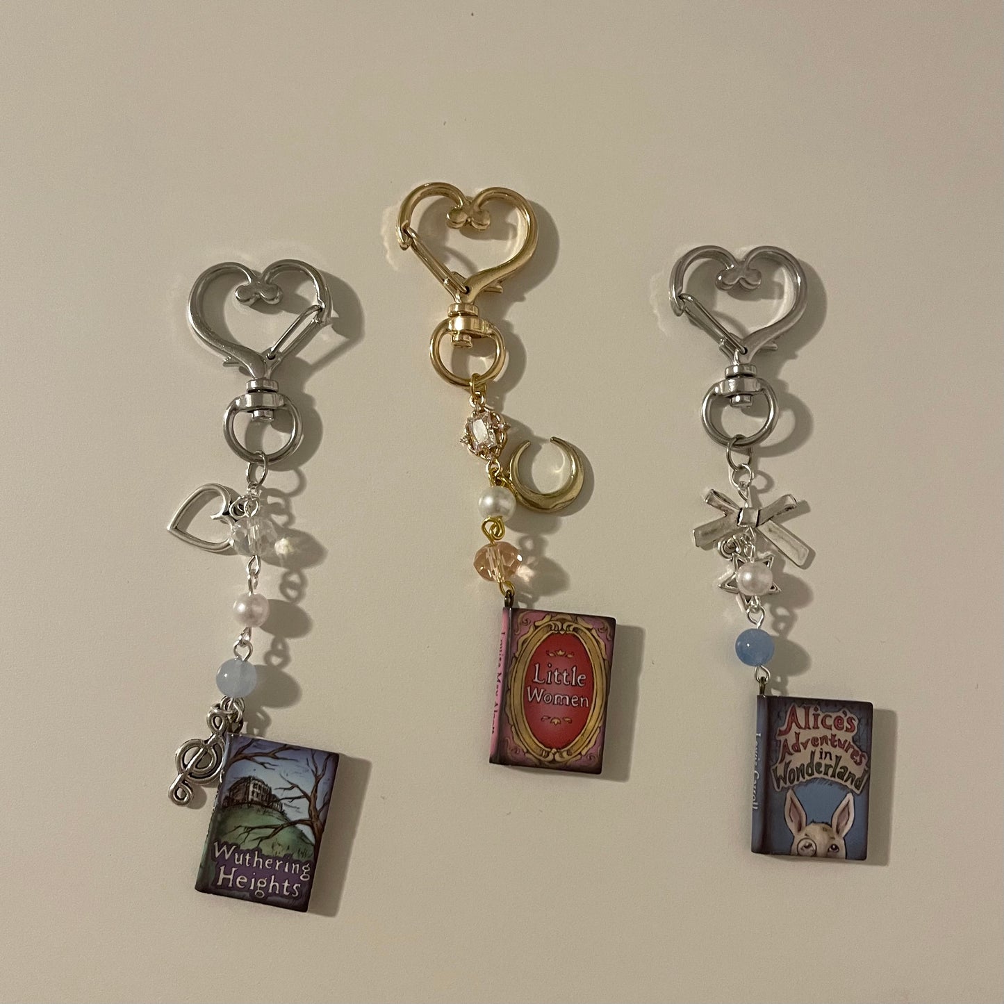 cutest book keychains 📖🤍